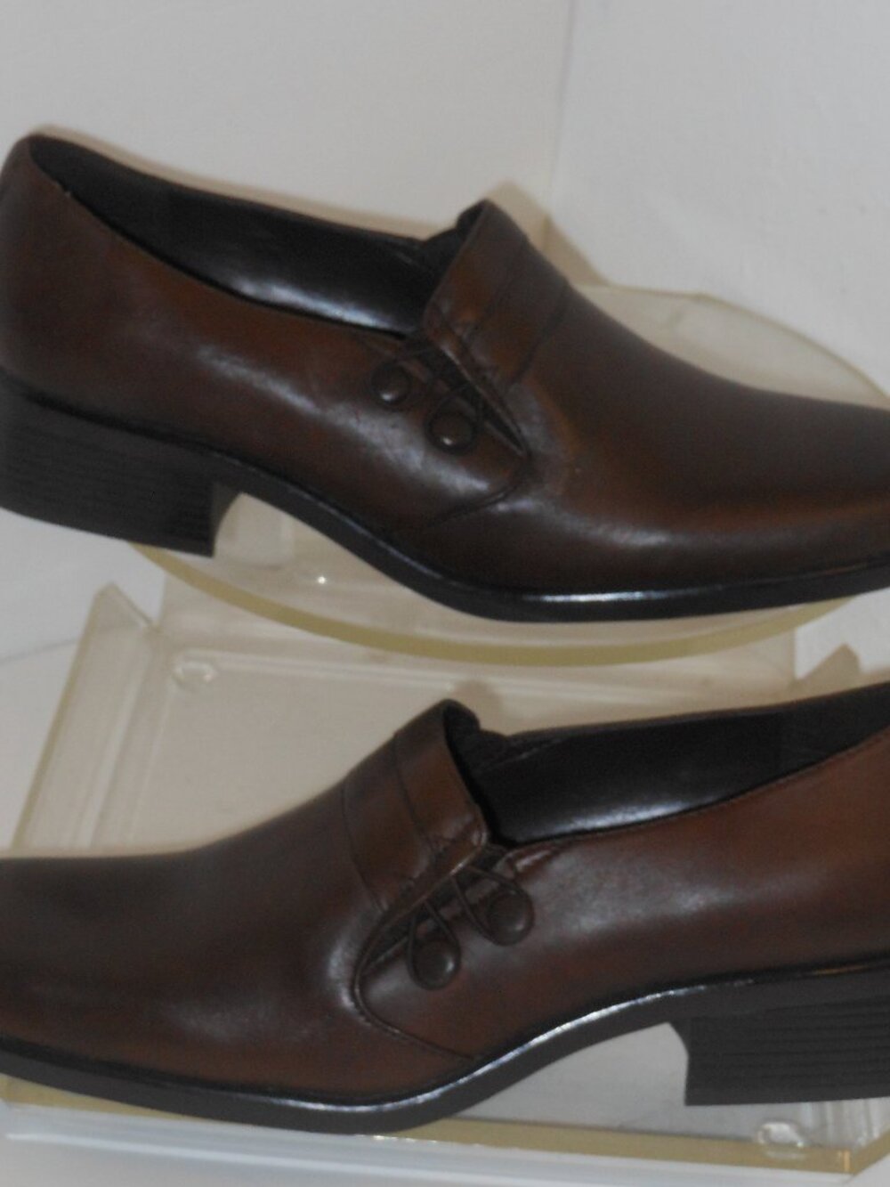 FINOLA BROWN GENUINE LEATHER SHOES SIZE 10 MEDIUM